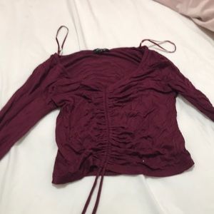 Runched long sleeve burgundy shirt